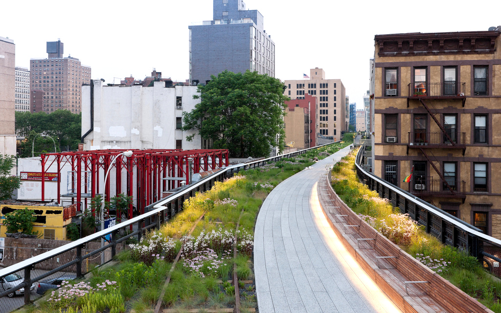 Чем Зарядье не High Line