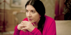 Марина Абрамович: «Есть две вещи, которые всегда отдают дурновкусием, — свечи и яйца»