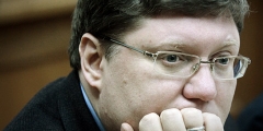 Депутат Исаев не смог улететь из Петербурга в Москву из-за пьяного скандала